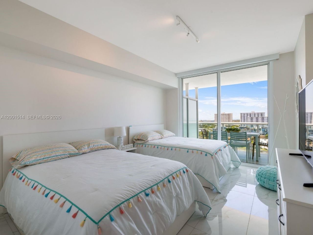 400 Sunny Isles Blvd, Unit 1416, Sunny Isles Beach, FL 33160 Photo