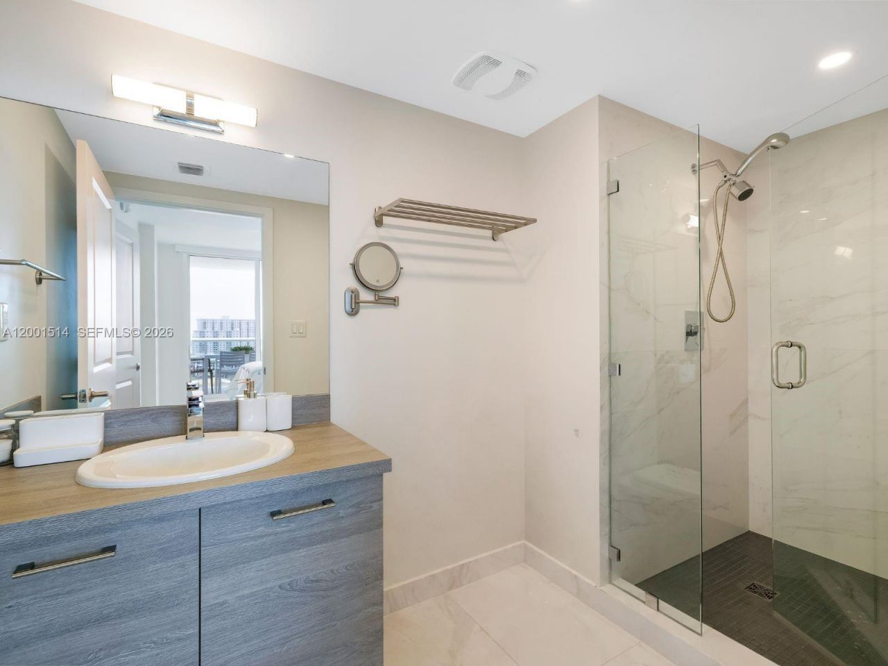 400 Sunny Isles Blvd, Unit 1416, Sunny Isles Beach, FL 33160 Photo