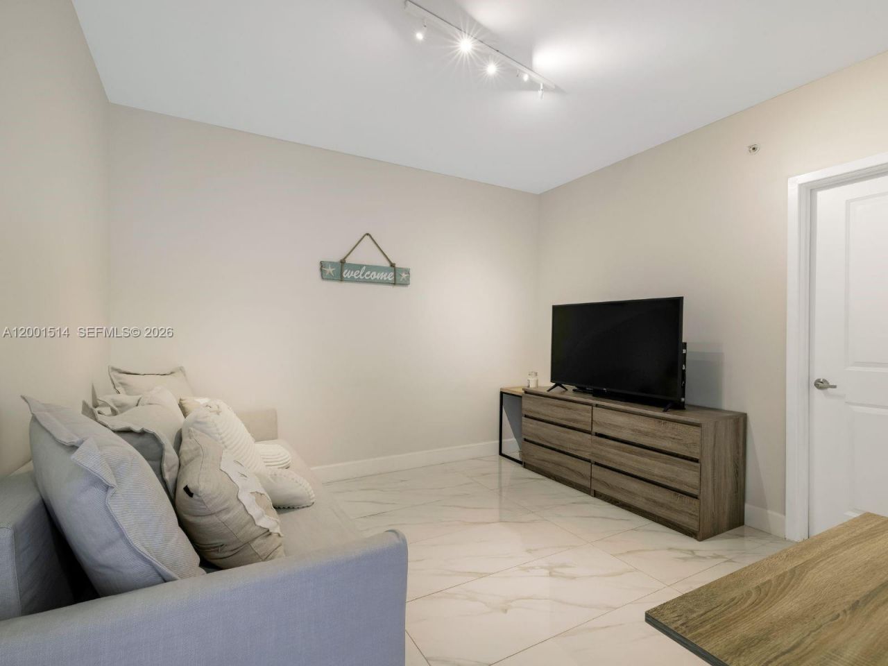 400 Sunny Isles Blvd, Unit 1416, Sunny Isles Beach, FL 33160 Photo