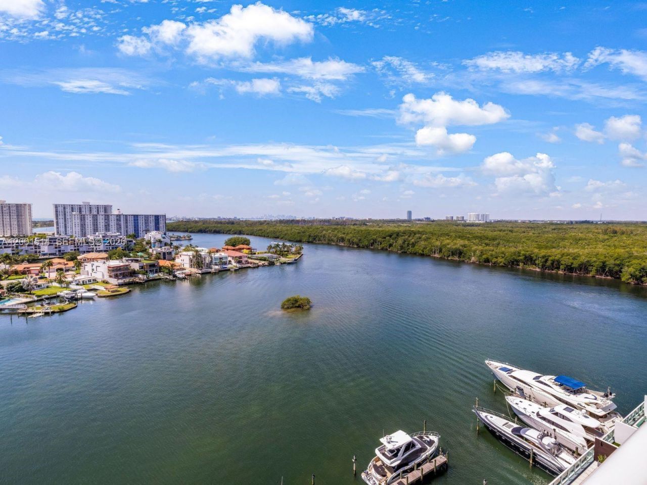 400 Sunny Isles Blvd, Unit 1416, Sunny Isles Beach, FL 33160 Photo