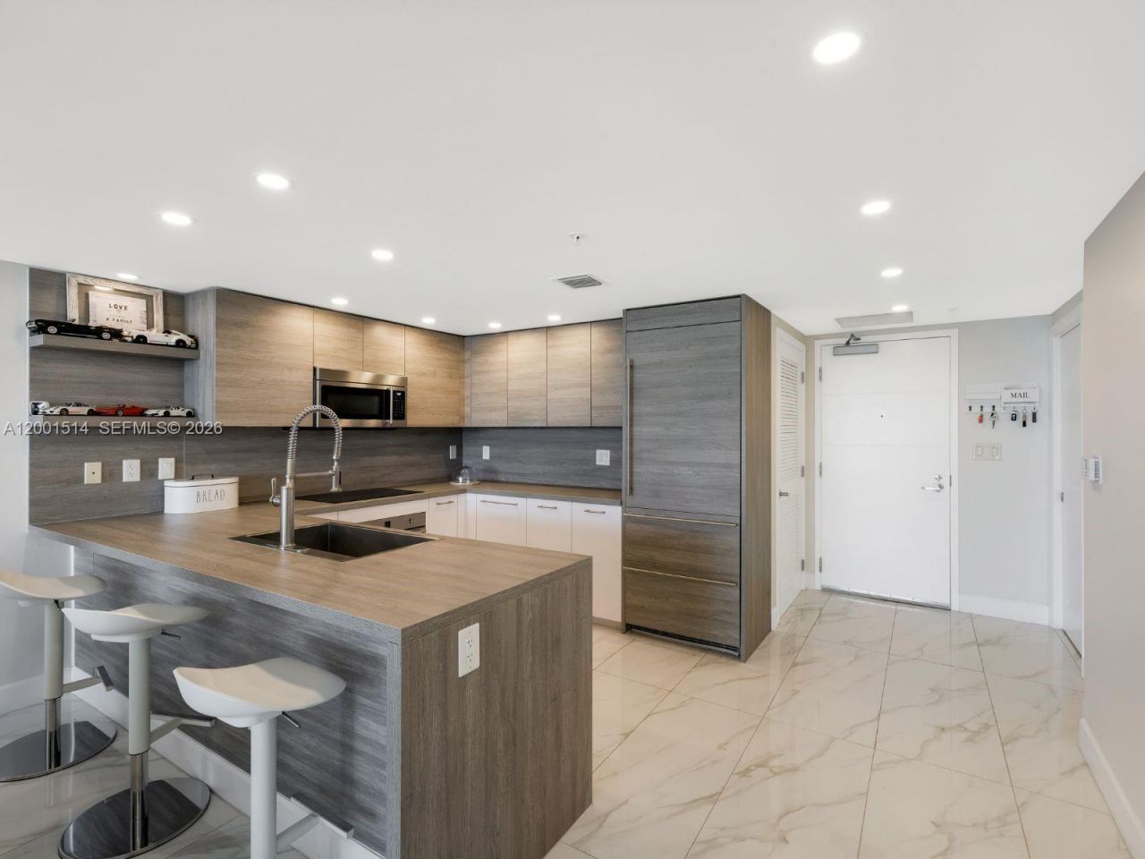 400 Sunny Isles Blvd, Unit 1416, Sunny Isles Beach, FL 33160 Photo