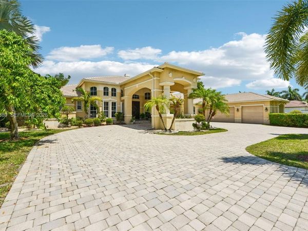 13457 Majestic Way , Cooper City, FL 33330