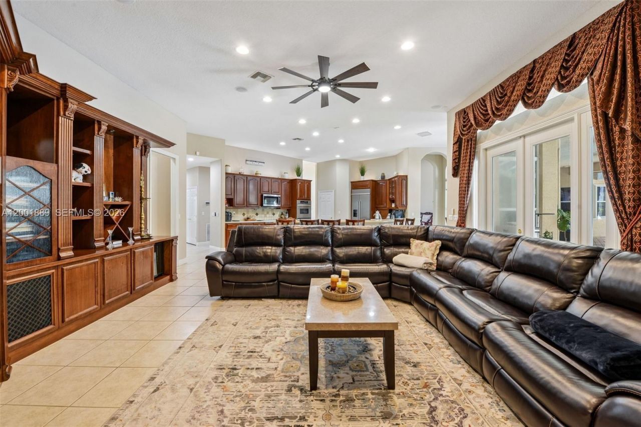 13457 Majestic Way , Cooper City, FL 33330 Photo