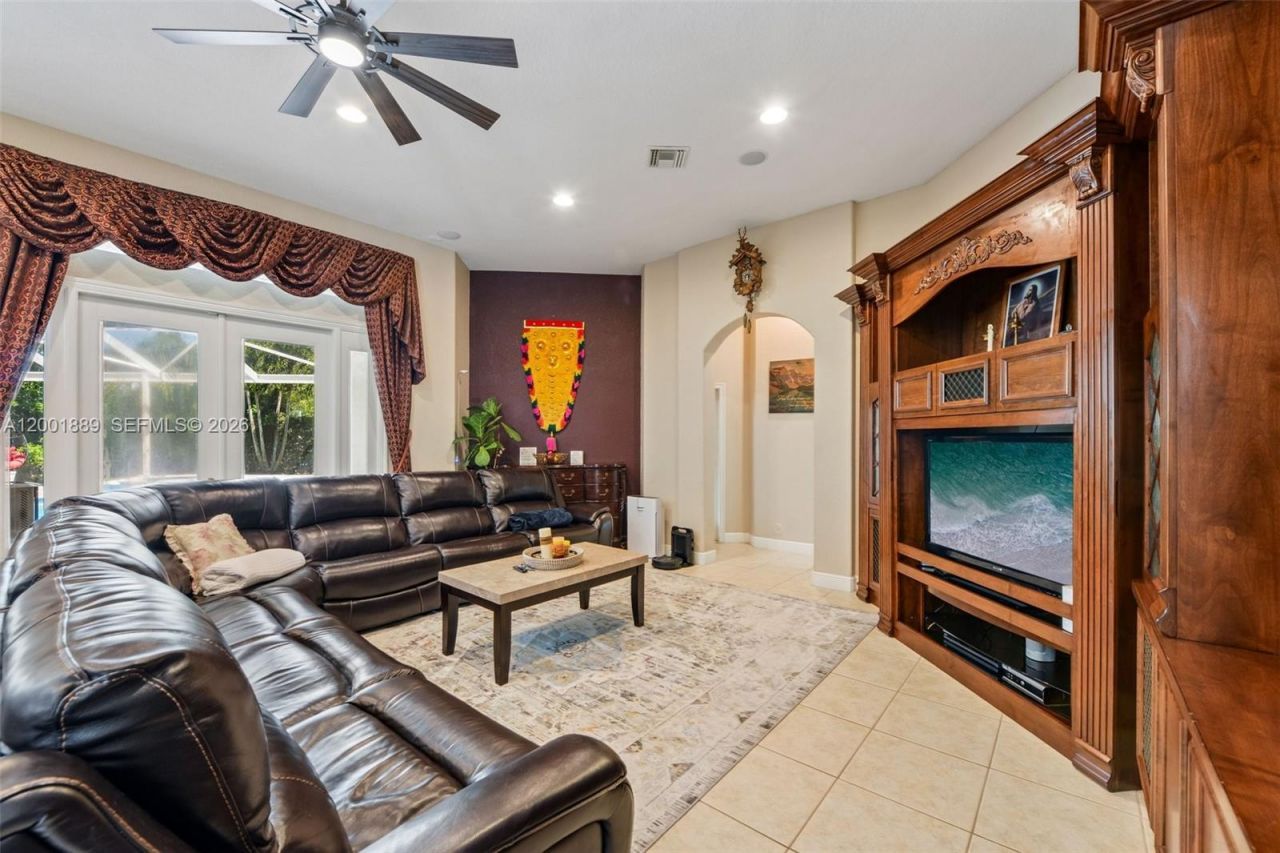13457 Majestic Way , Cooper City, FL 33330 Photo
