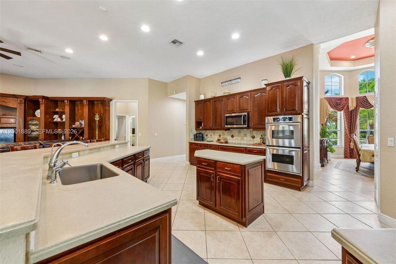 13457 Majestic Way , Cooper City, FL 33330 Photo