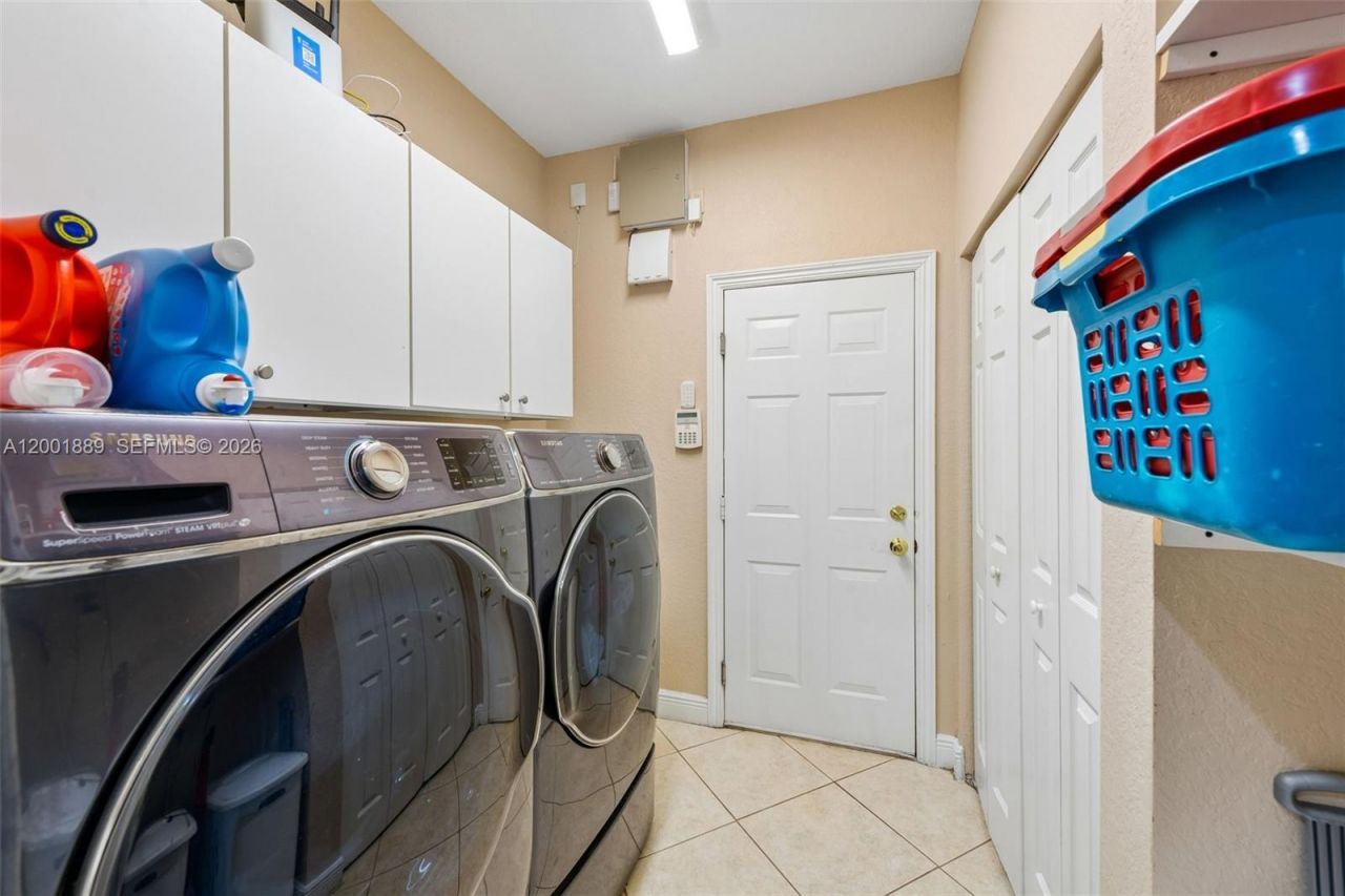 13457 Majestic Way , Cooper City, FL 33330 Photo