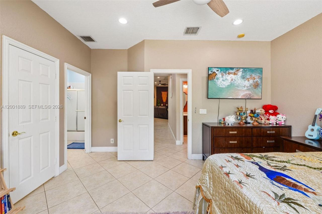 13457 Majestic Way , Cooper City, FL 33330 Photo