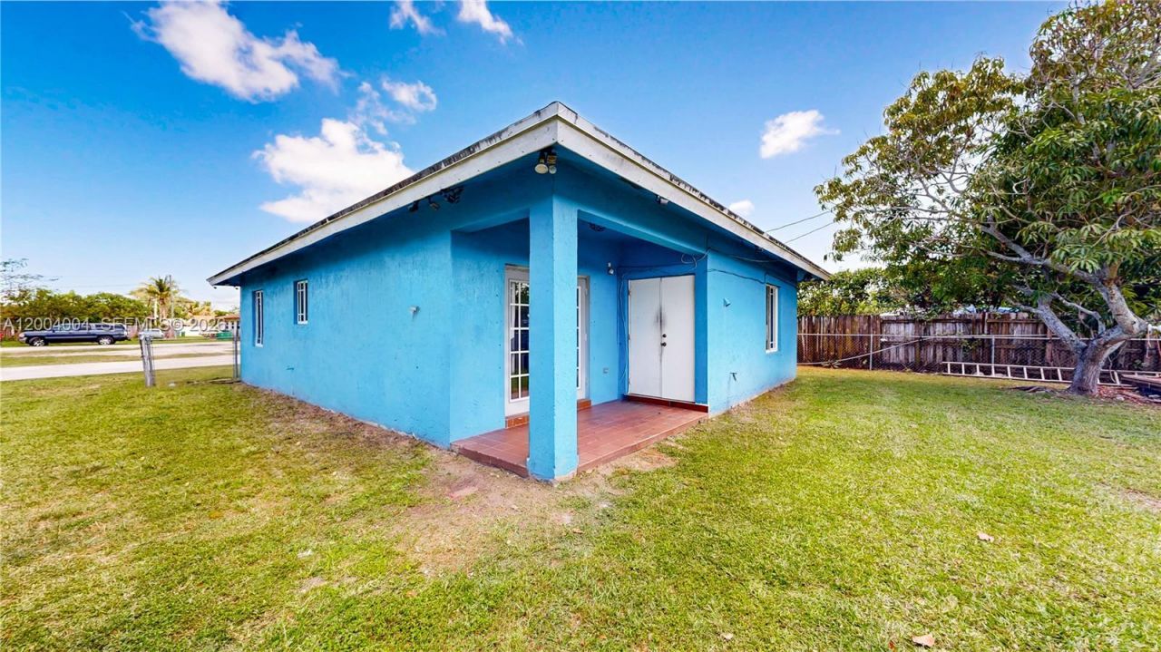 22116 SW 115th Ave , Miami, FL 33170 Photo