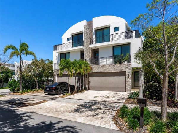 104 NE 16th Ter , Fort Lauderdale, FL 33301
