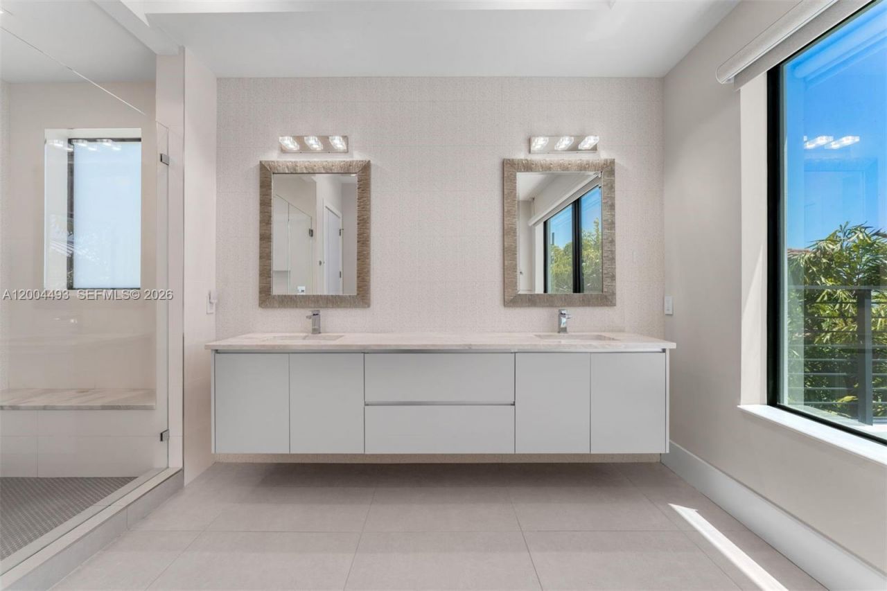 104 NE 16th Ter , Fort Lauderdale, FL 33301 Photo