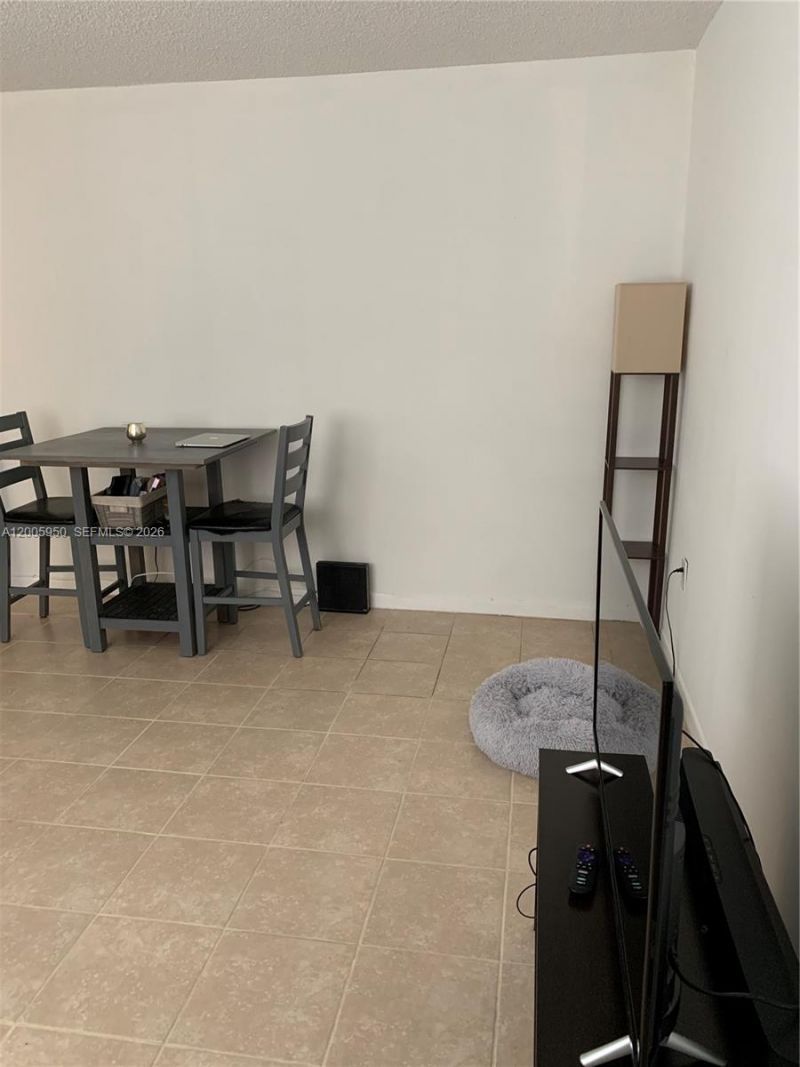 1975 NE 135th St , Unit 3C, North Miami, FL 33181 Photo