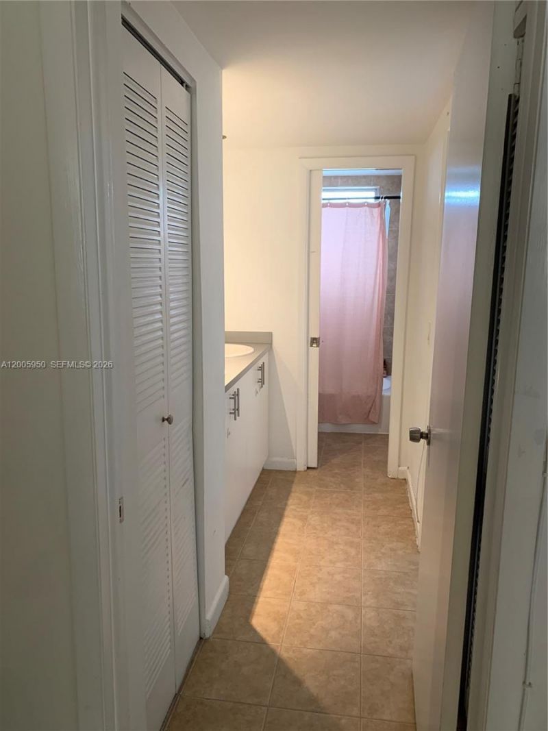1975 NE 135th St , Unit 3C, North Miami, FL 33181 Photo