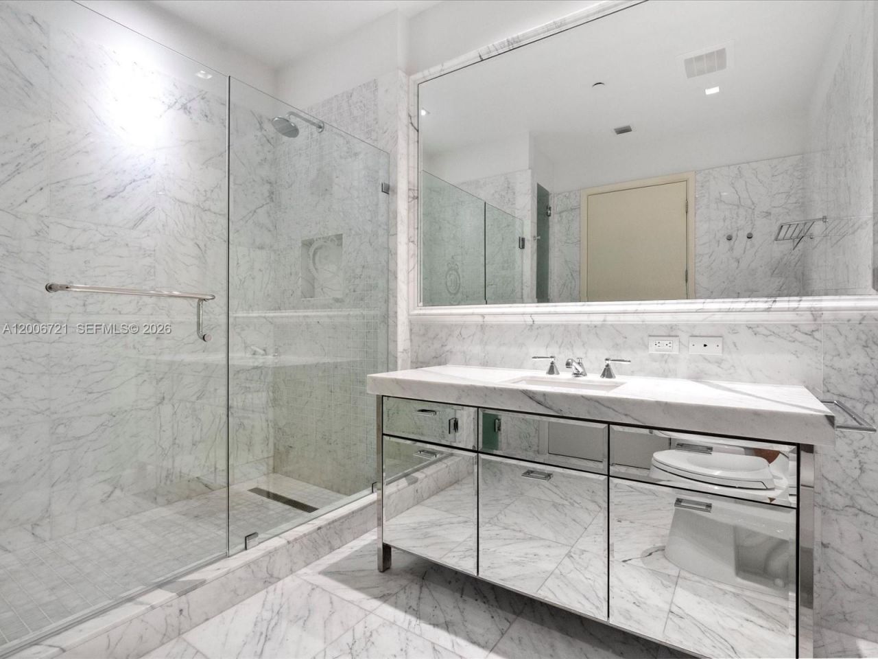 17475 Collins Ave, Unit 2302, Sunny Isles Beach, FL 33160 Photo
