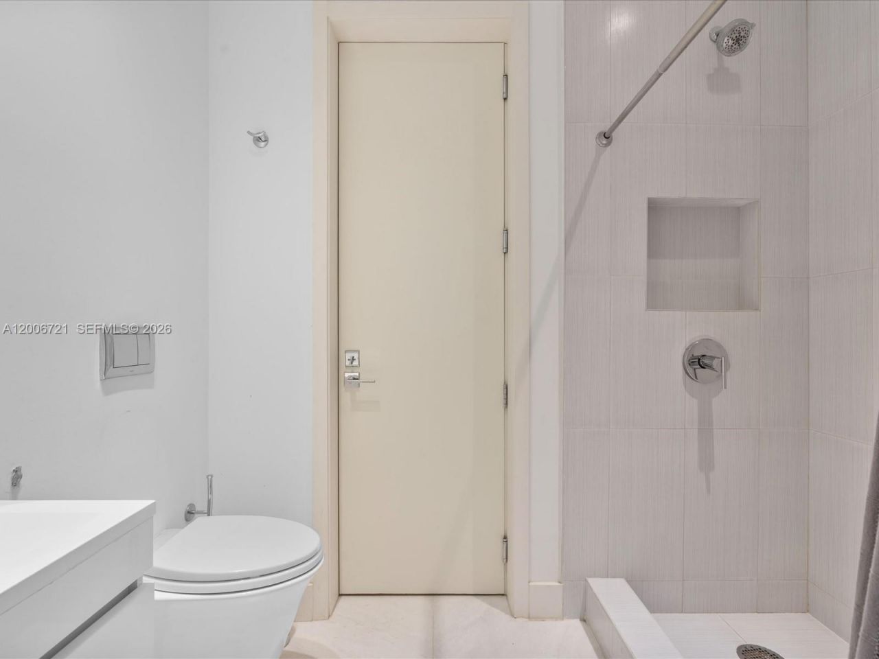 17475 Collins Ave, Unit 2302, Sunny Isles Beach, FL 33160 Photo