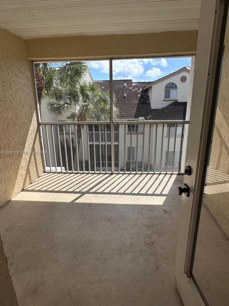 1304 Glenmoor Dr , Unit 1304, West Palm Beach, FL 33409 Photo