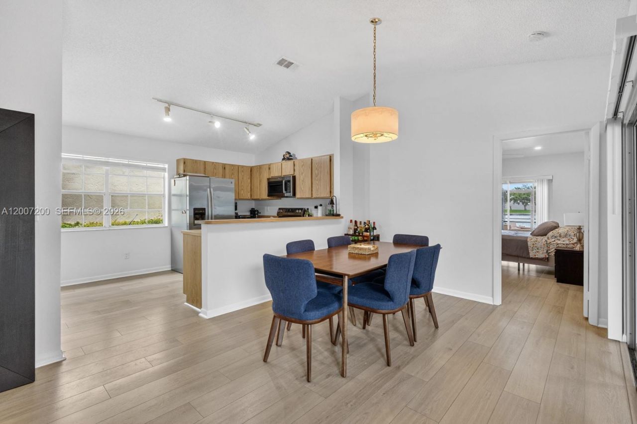 11804 NW 13th St, Unit 11804, Pembroke Pines, FL 33026 Photo
