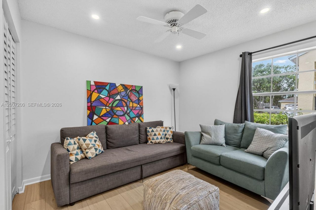 11804 NW 13th St, Unit 11804, Pembroke Pines, FL 33026 Photo