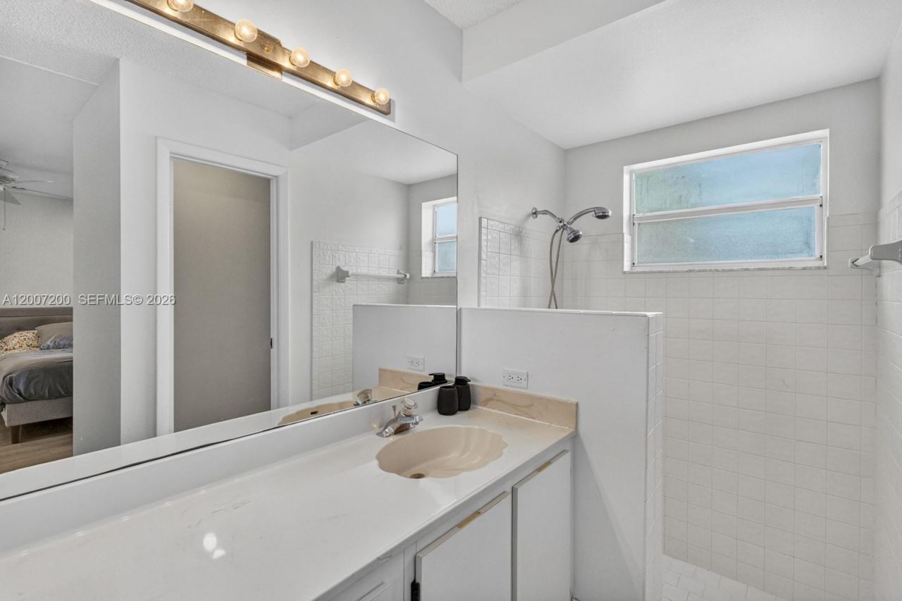 11804 NW 13th St, Unit 11804, Pembroke Pines, FL 33026 Photo