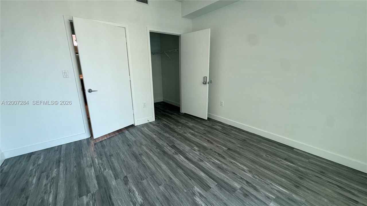 79 SW 12th St, Unit 2509-S, Miami, FL 33130 Photo