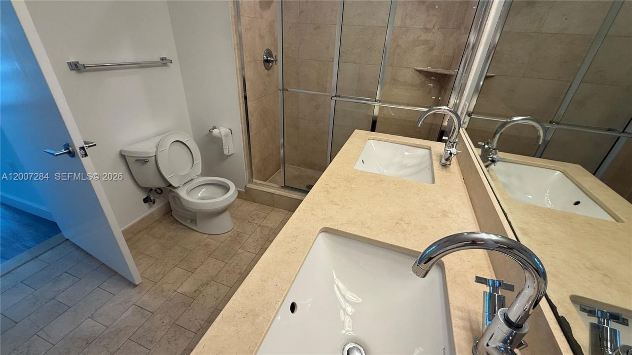 79 SW 12th St, Unit 2509-S, Miami, FL 33130 Photo