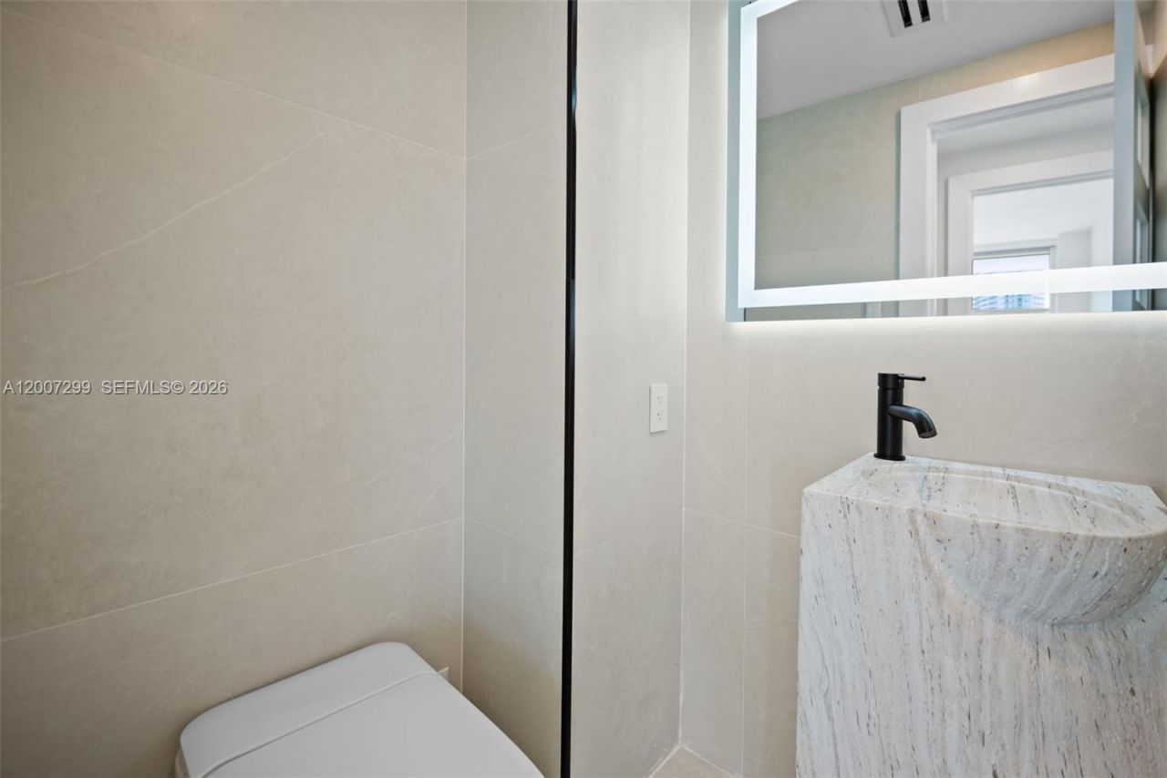 20 Island Ave , Unit 1016, Miami Beach, FL 33139 Photo