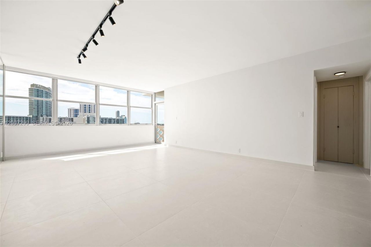 20 Island Ave, Unit 1016, Miami Beach, FL 33139 Photo