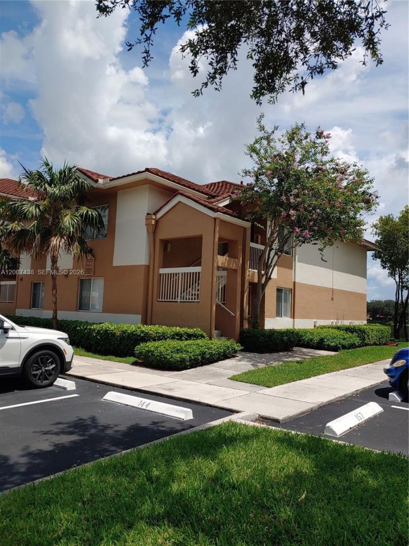 704 NW 92nd Ave , Unit 704, Plantation, FL 33324 Photo