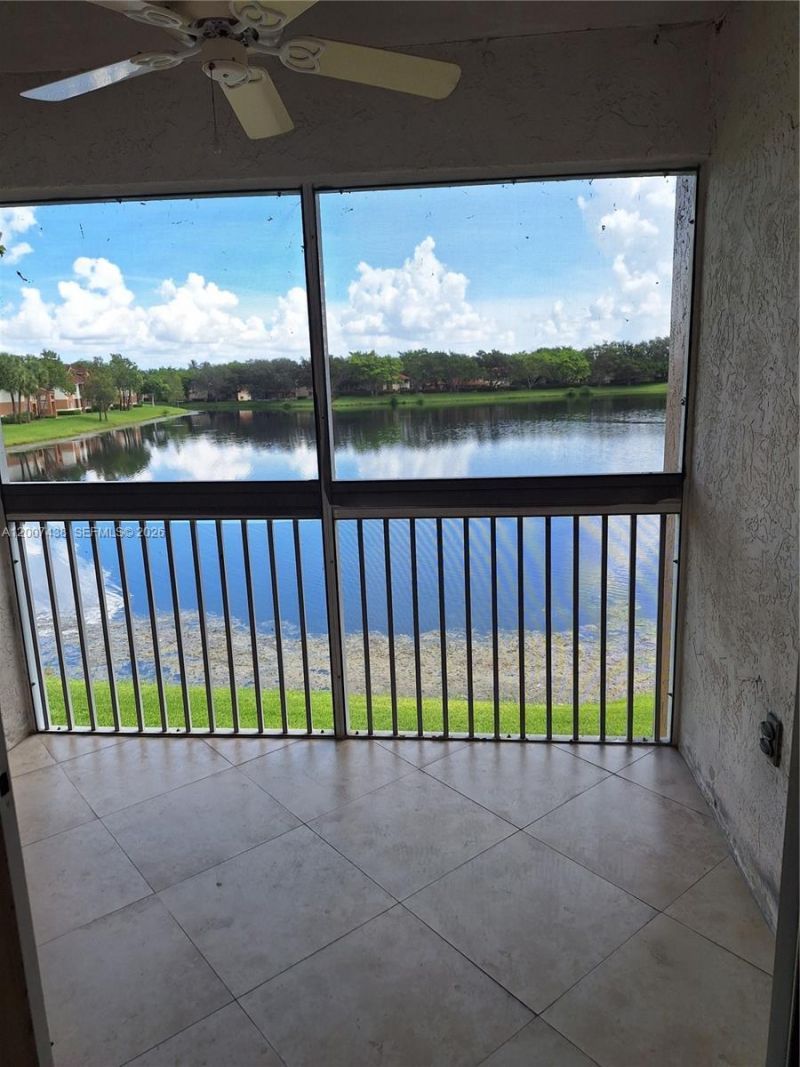 704 NW 92nd Ave , Unit 704, Plantation, FL 33324 Photo