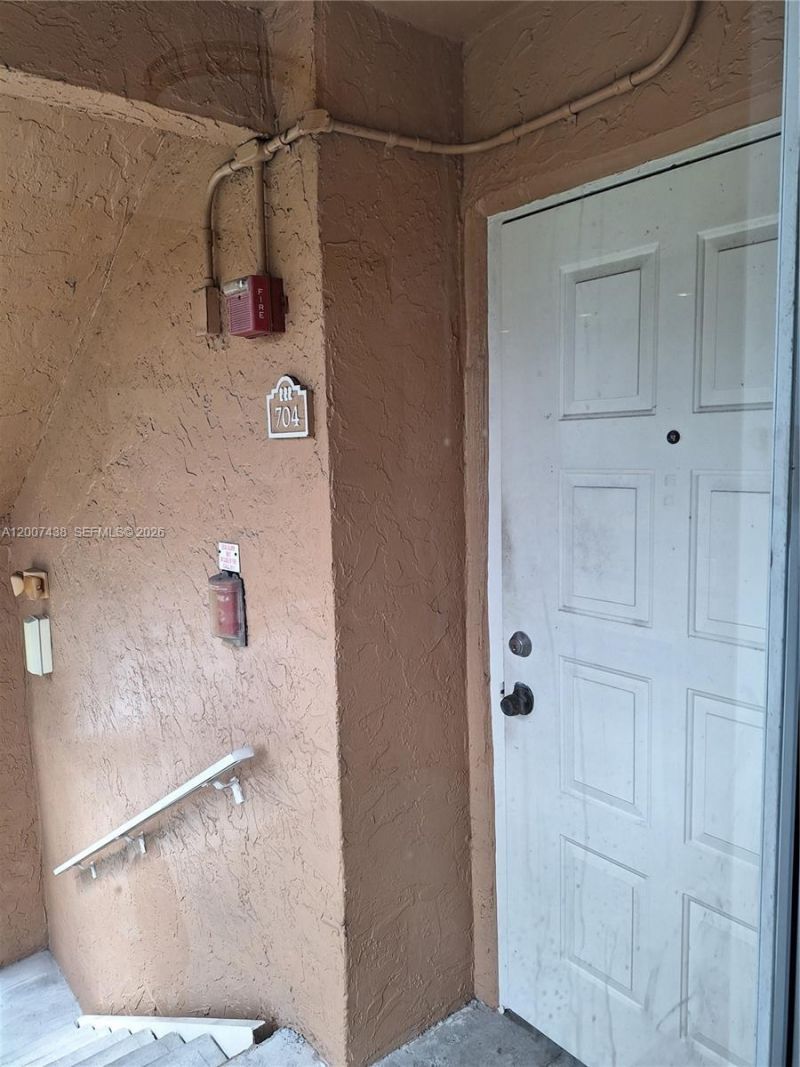 704 NW 92nd Ave , Unit 704, Plantation, FL 33324 Photo