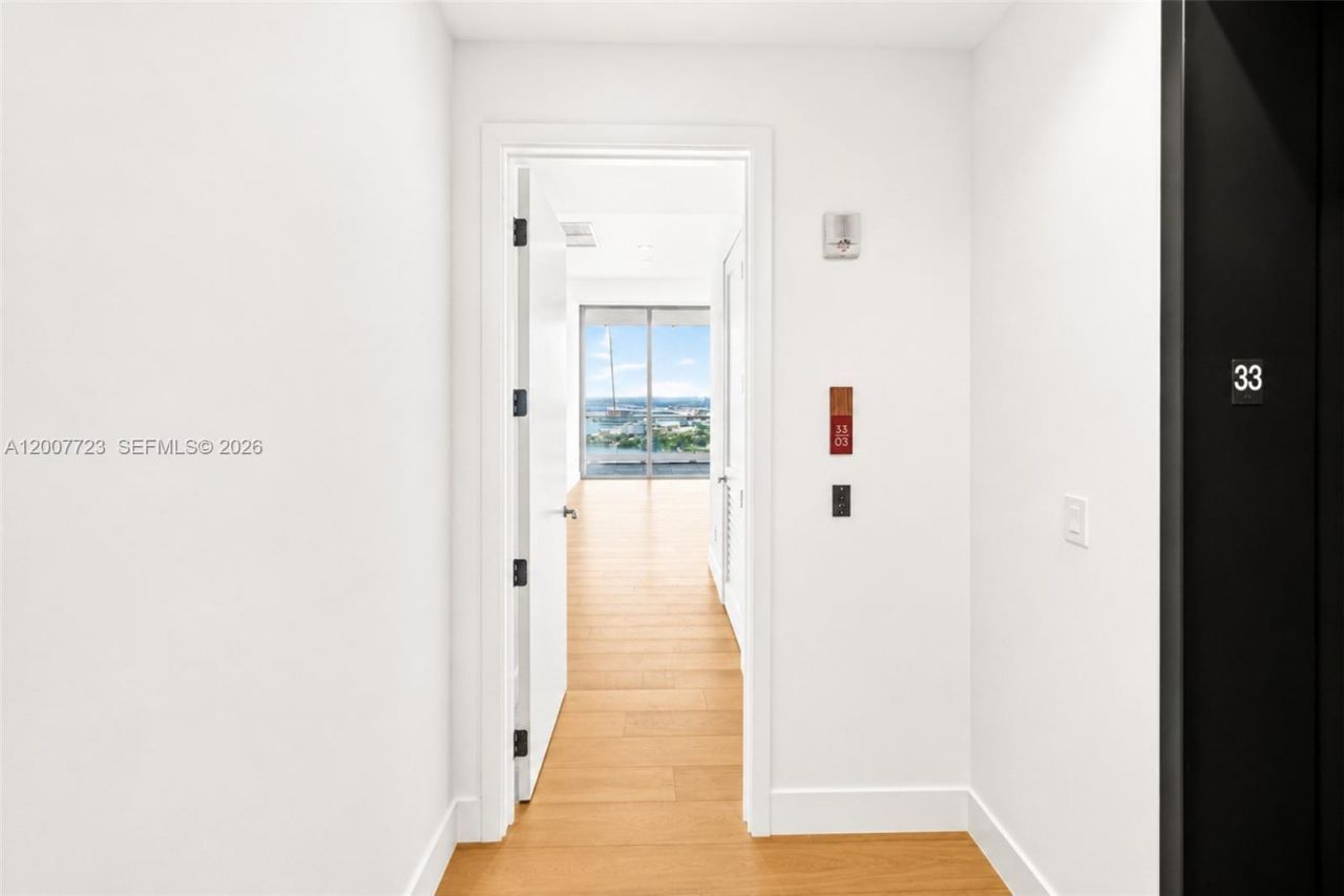 175 25 Rd, Unit 3303, Miami, FL 33129 Photo