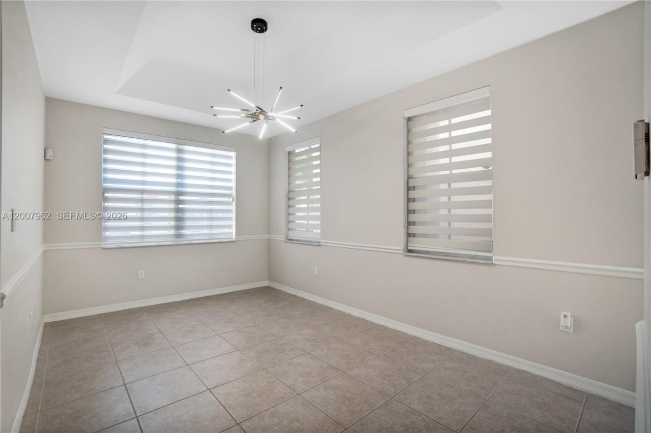 8334 NW 144th Ter, Miami Lakes, FL 33016 Photo