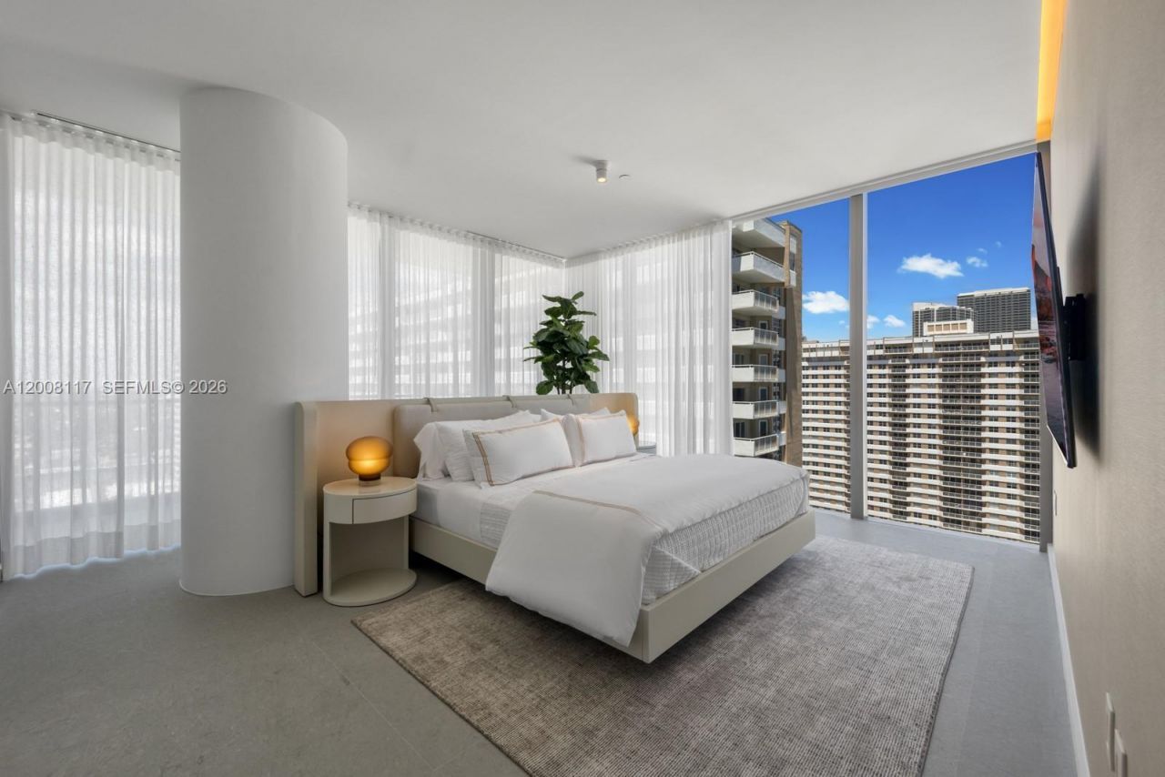 2000 S Ocean Dr, Unit 17A, Hallandale Beach, FL 33009 Photo