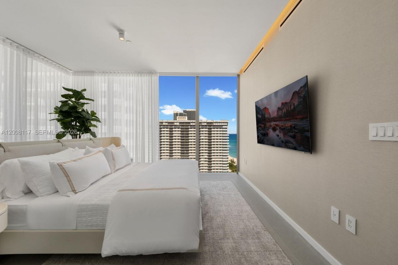 2000 S Ocean Dr, Unit 17A, Hallandale Beach, FL 33009 Photo