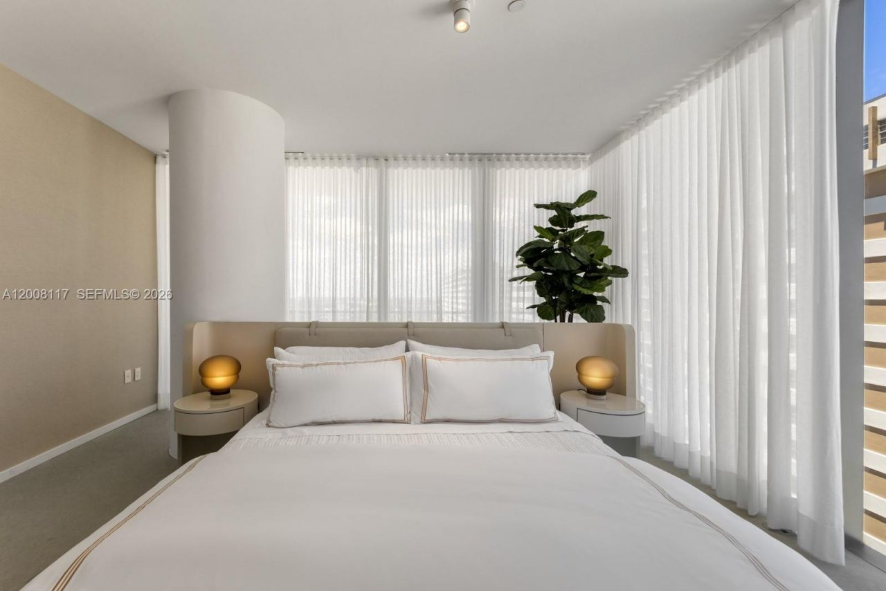 2000 S Ocean Dr, Unit 17A, Hallandale Beach, FL 33009 Photo