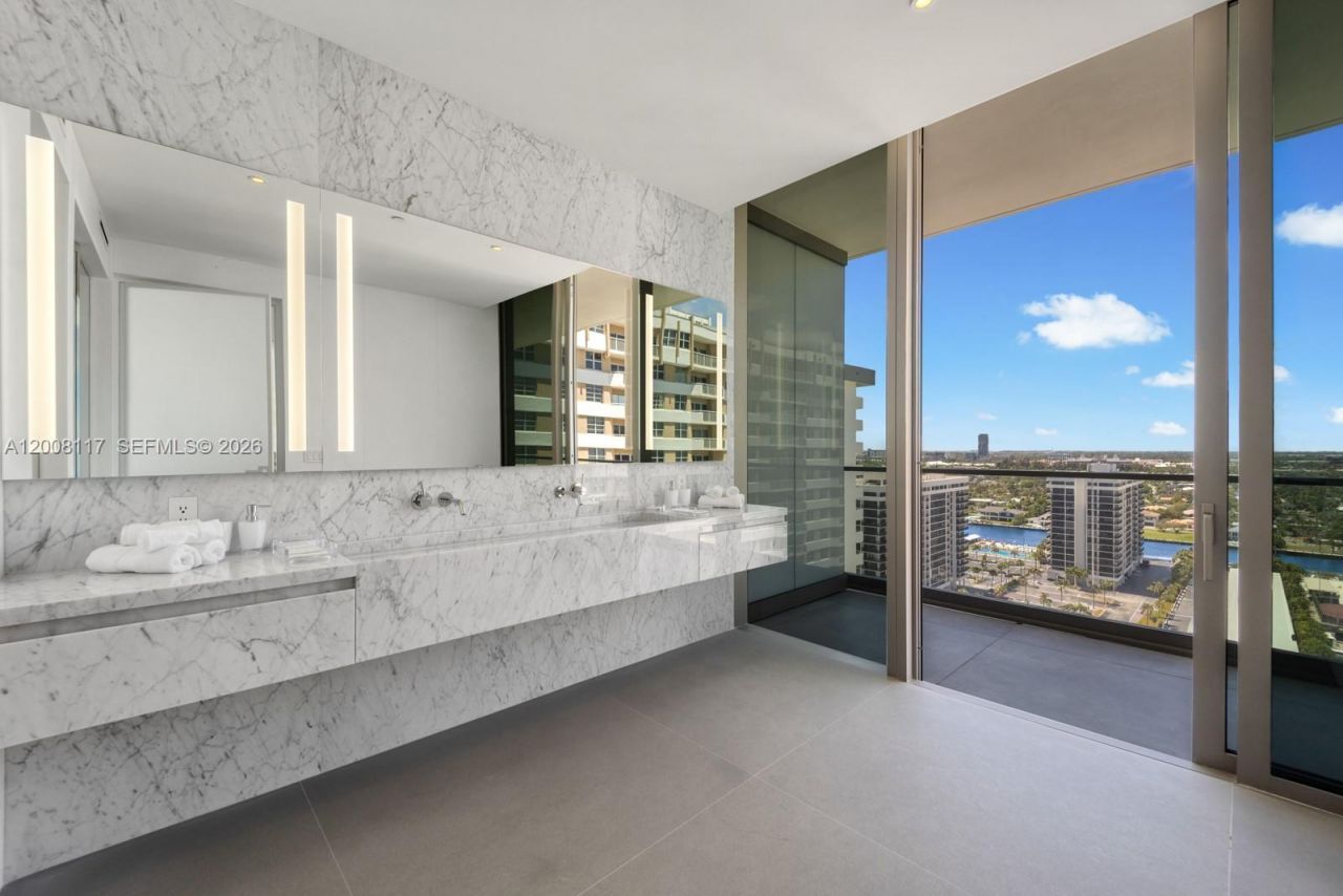 2000 S Ocean Dr, Unit 17A, Hallandale Beach, FL 33009 Photo