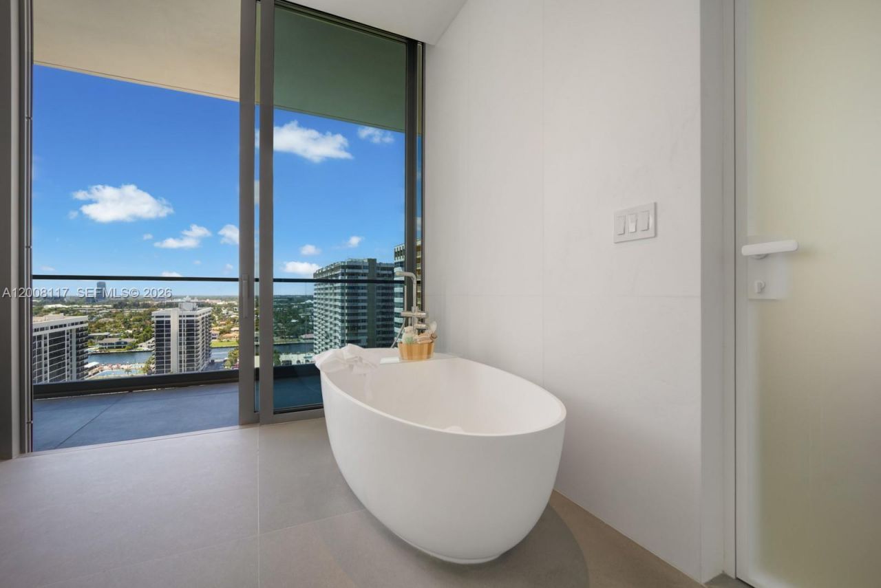 2000 S Ocean Dr, Unit 17A, Hallandale Beach, FL 33009 Photo