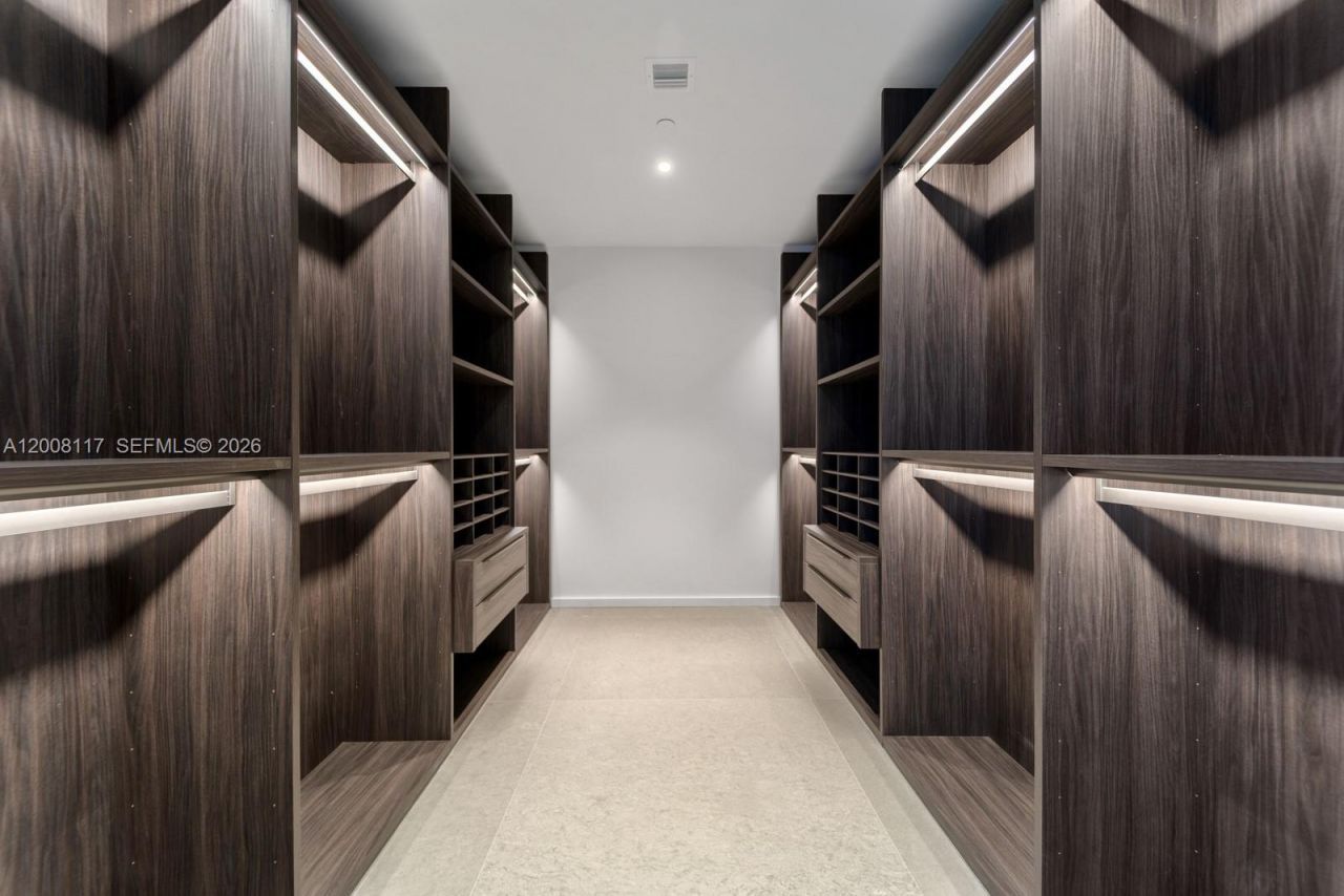 2000 S Ocean Dr, Unit 17A, Hallandale Beach, FL 33009 Photo