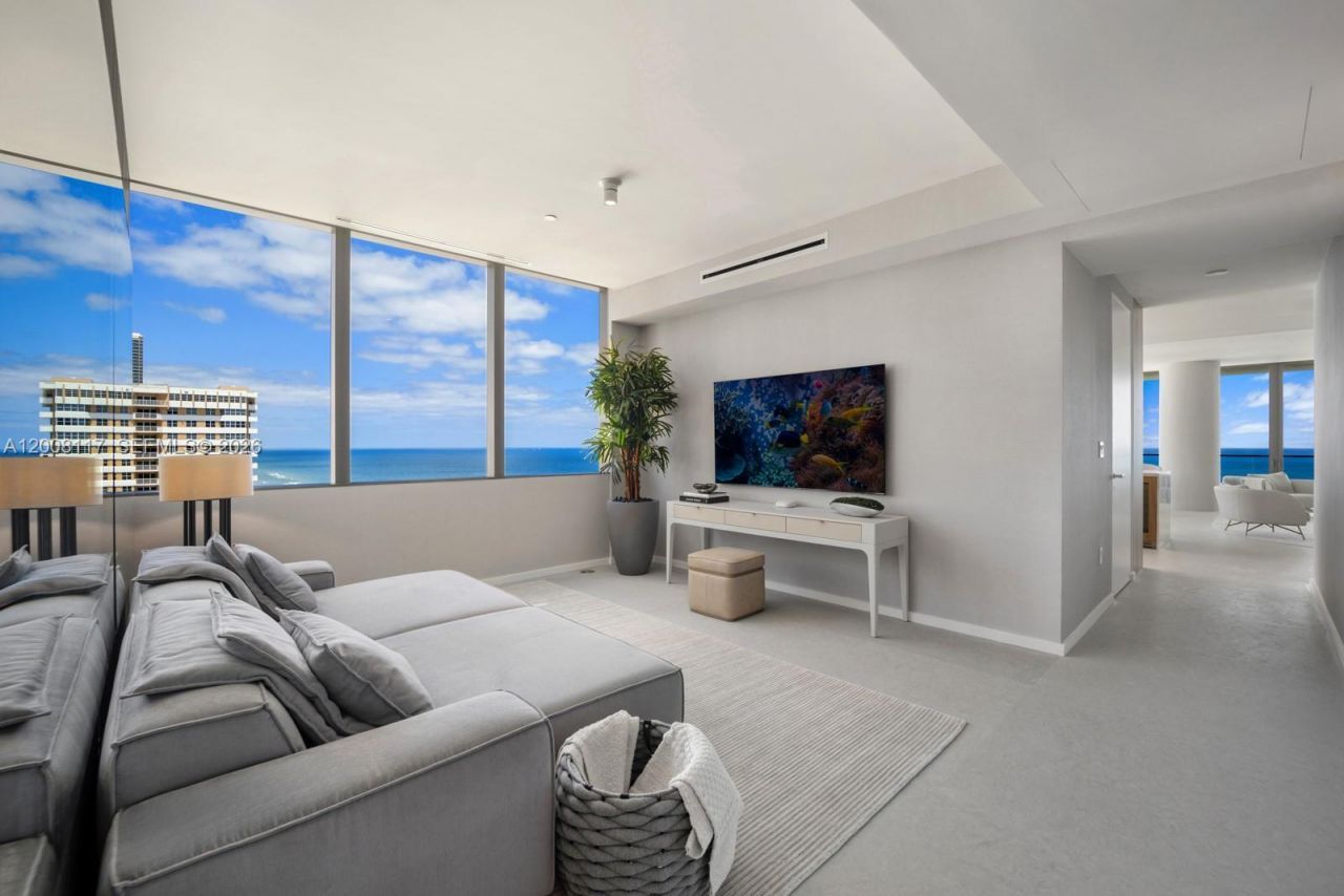 2000 S Ocean Dr, Unit 17A, Hallandale Beach, FL 33009 Photo
