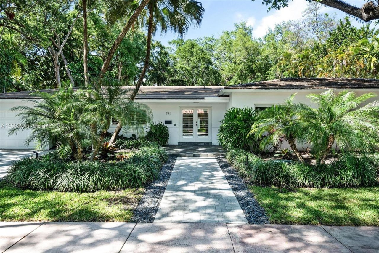 741 Tibidabo Ave, Coral Gables, FL 33143 Photo