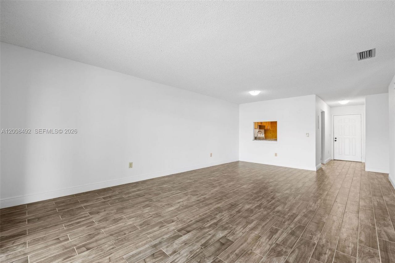 145 Lake Nancy Ln, Unit 230, West Palm Beach, FL 33411 Photo