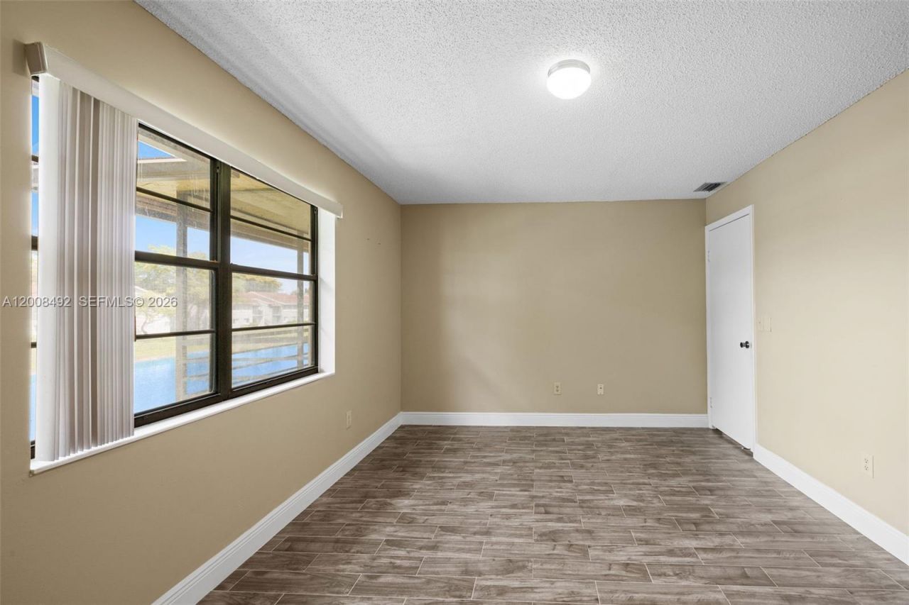 145 Lake Nancy Ln, Unit 230, West Palm Beach, FL 33411 Photo
