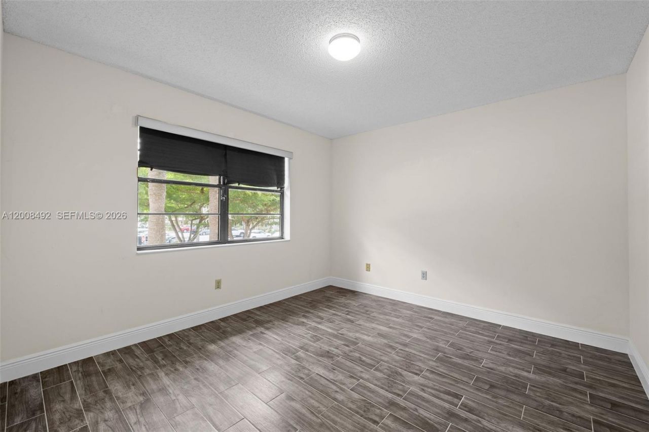 145 Lake Nancy Ln, Unit 230, West Palm Beach, FL 33411 Photo