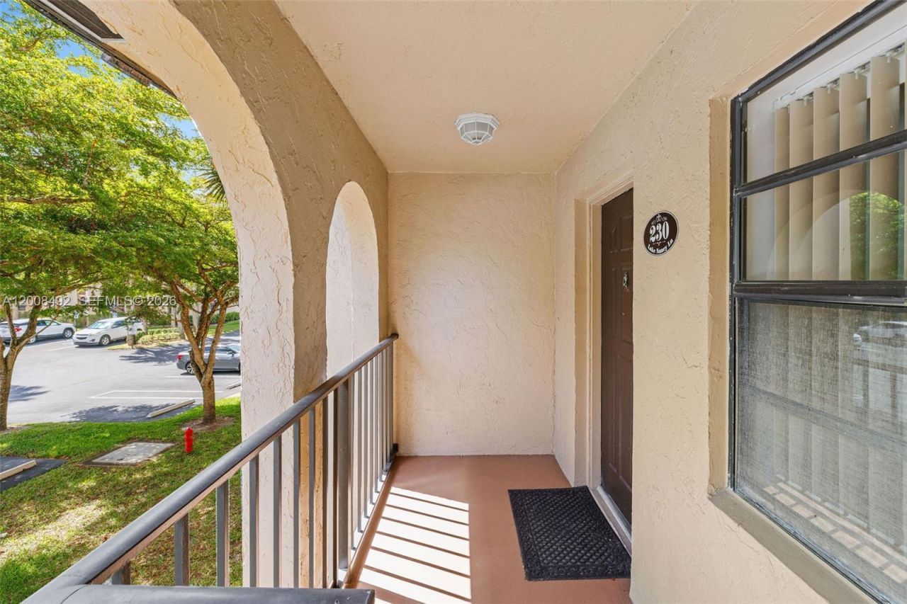 145 Lake Nancy Ln, Unit 230, West Palm Beach, FL 33411 Photo