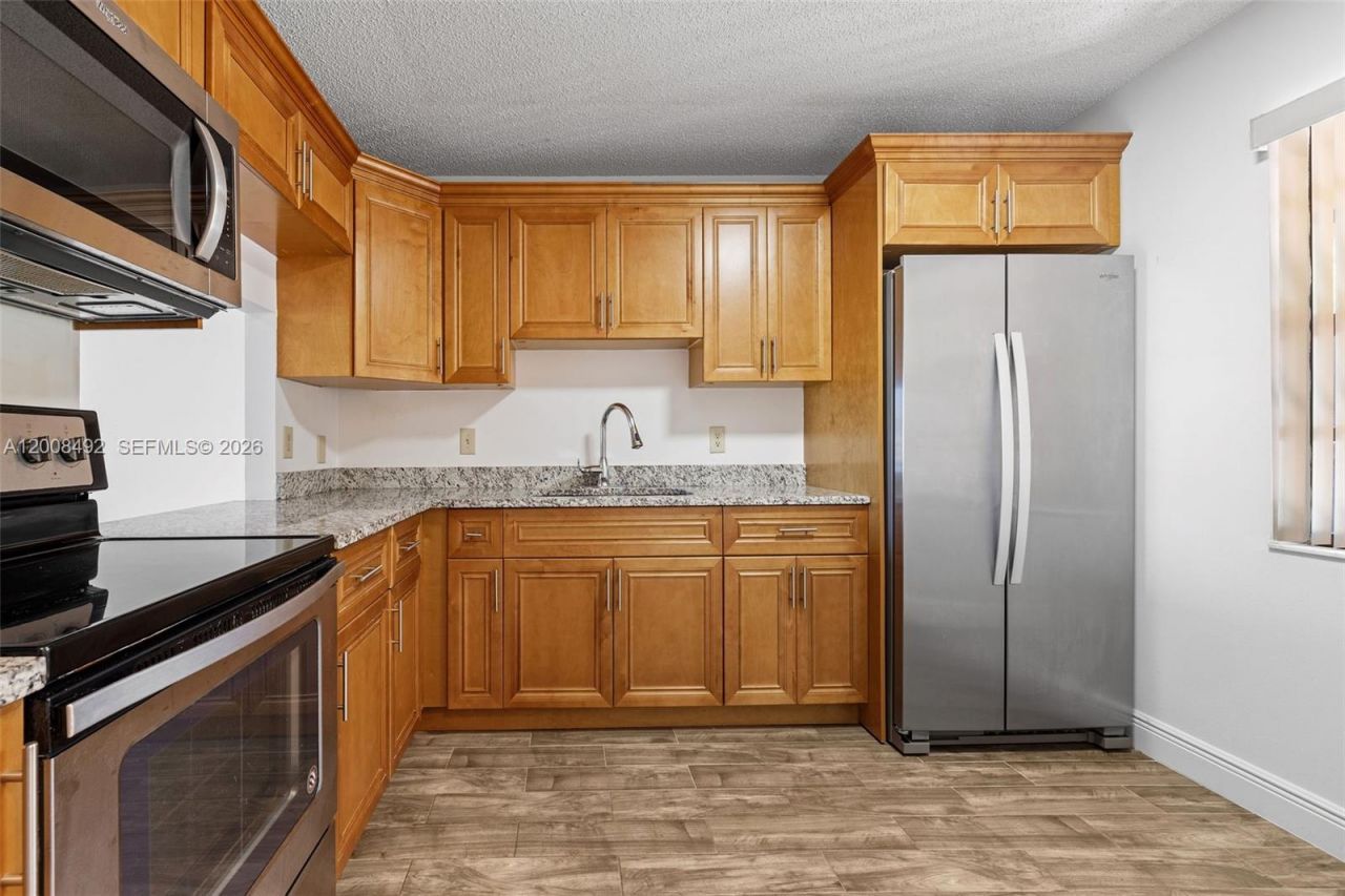 145 Lake Nancy Ln, Unit 230, West Palm Beach, FL 33411 Photo