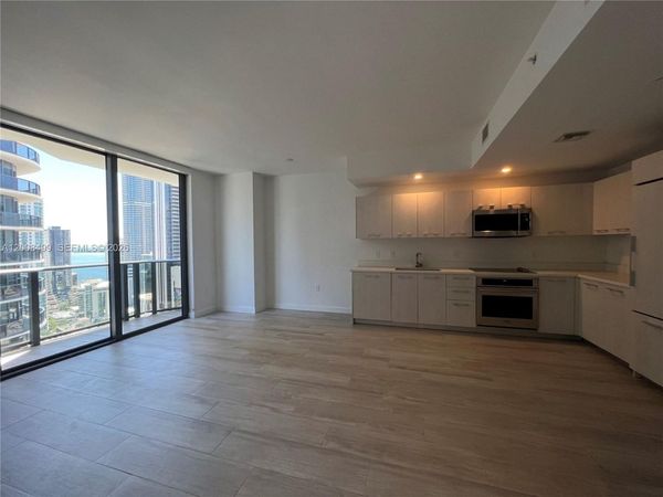 55 SW 9th St , Unit 2702, Miami, FL 33130