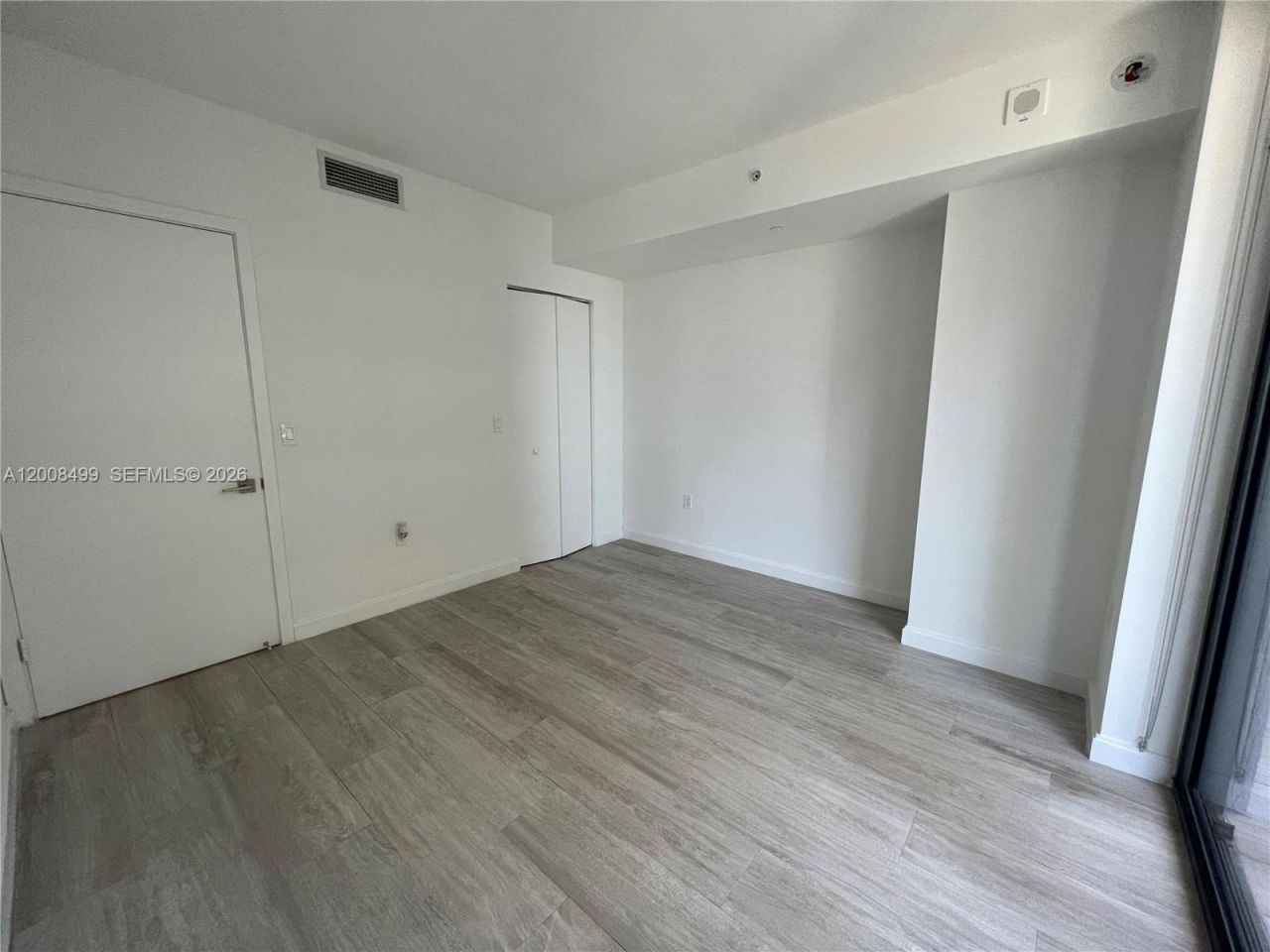 55 SW 9th St , Unit 2702, Miami, FL 33130 Photo