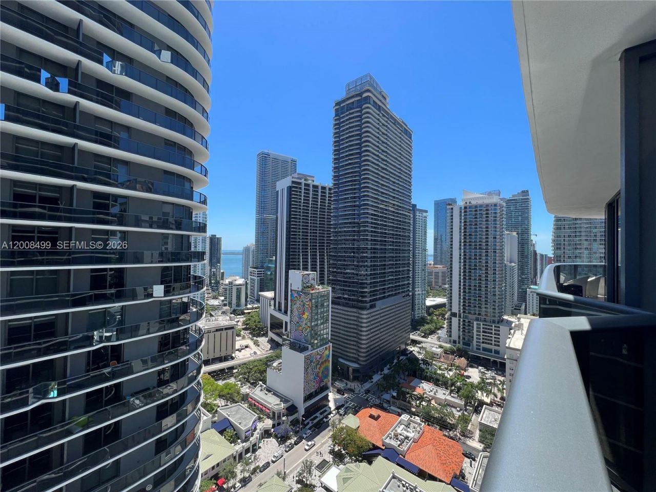 55 SW 9th St , Unit 2702, Miami, FL 33130 Photo