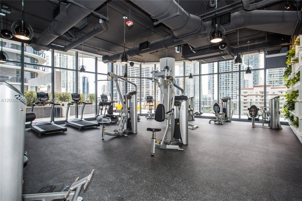55 SW 9th St , Unit 2702, Miami, FL 33130 Photo