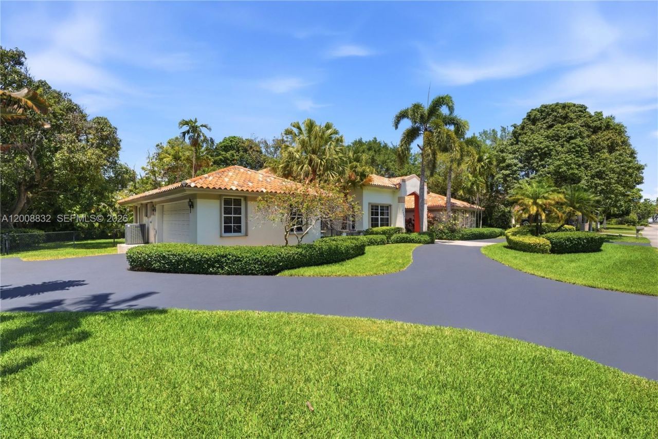 7455 SW 125th St, Pinecrest, FL 33156 Photo