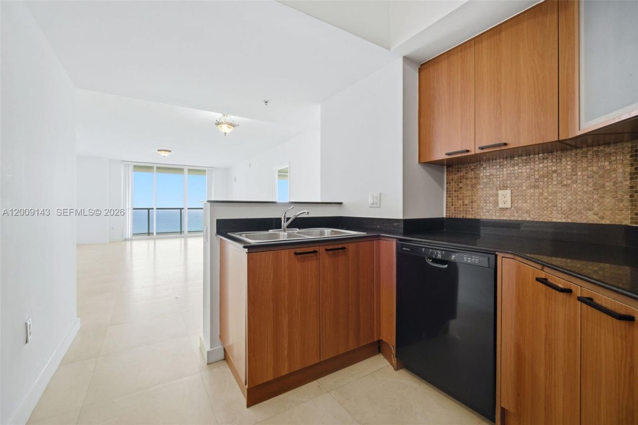 16699 Collins Ave, Unit 3802, Sunny Isles Beach, FL 33160 Photo